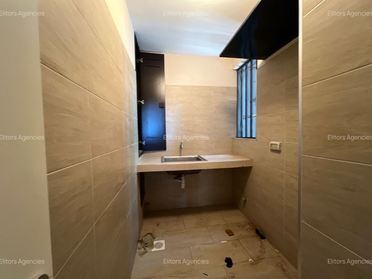 3 Bed Apartment with En Suite at Kirawa Road - 17