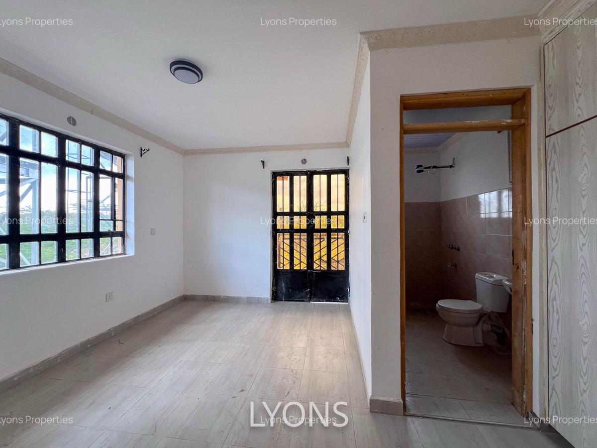 4 Bed Townhouse with En Suite at Rimpa - 4