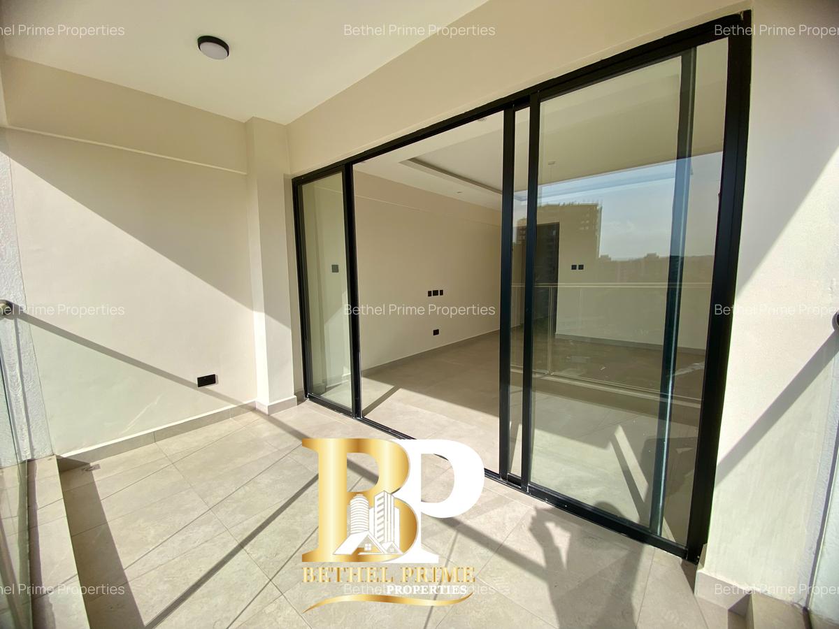 4 Bed Apartment with En Suite in General Mathenge - 3