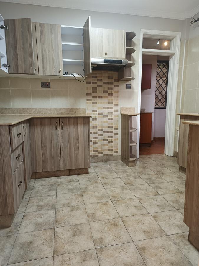 3 Bed Apartment with En Suite at Fourways Junction Estate - 6