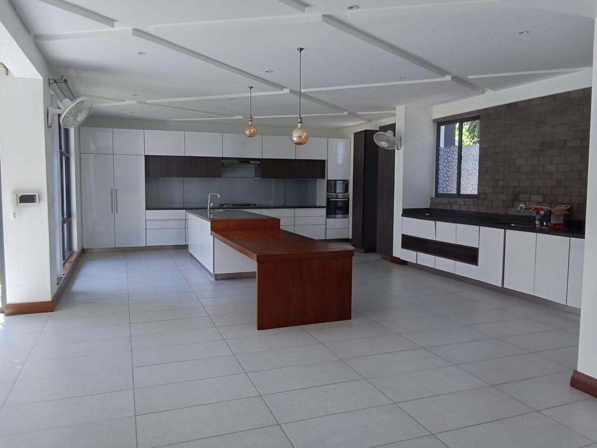 4 Bed Villa with En Suite at Nyali Mombasa - 8