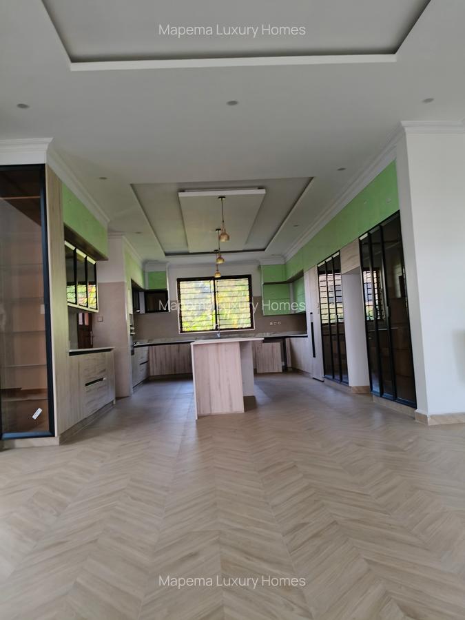 6 Bed House with En Suite at Kephis - 6