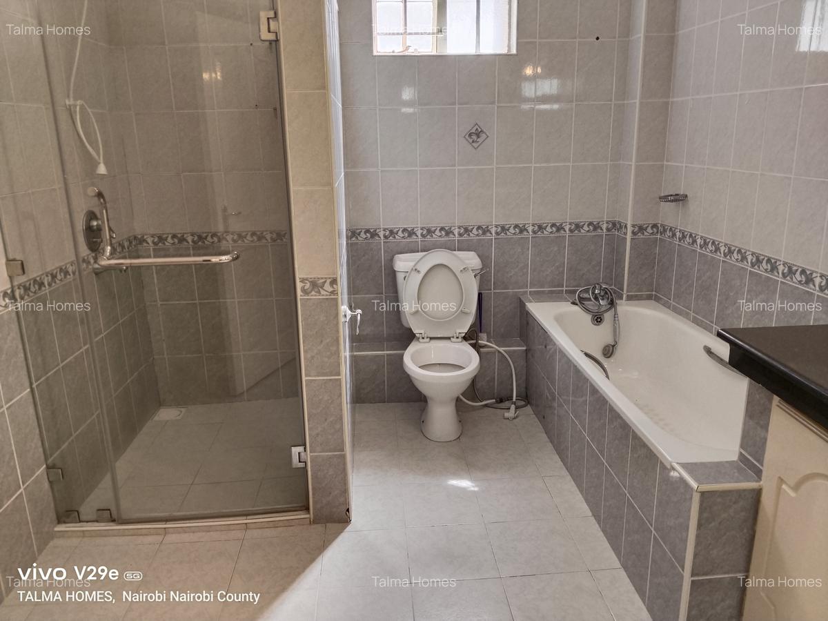 3 Bed Apartment with En Suite at Kilimani - 15