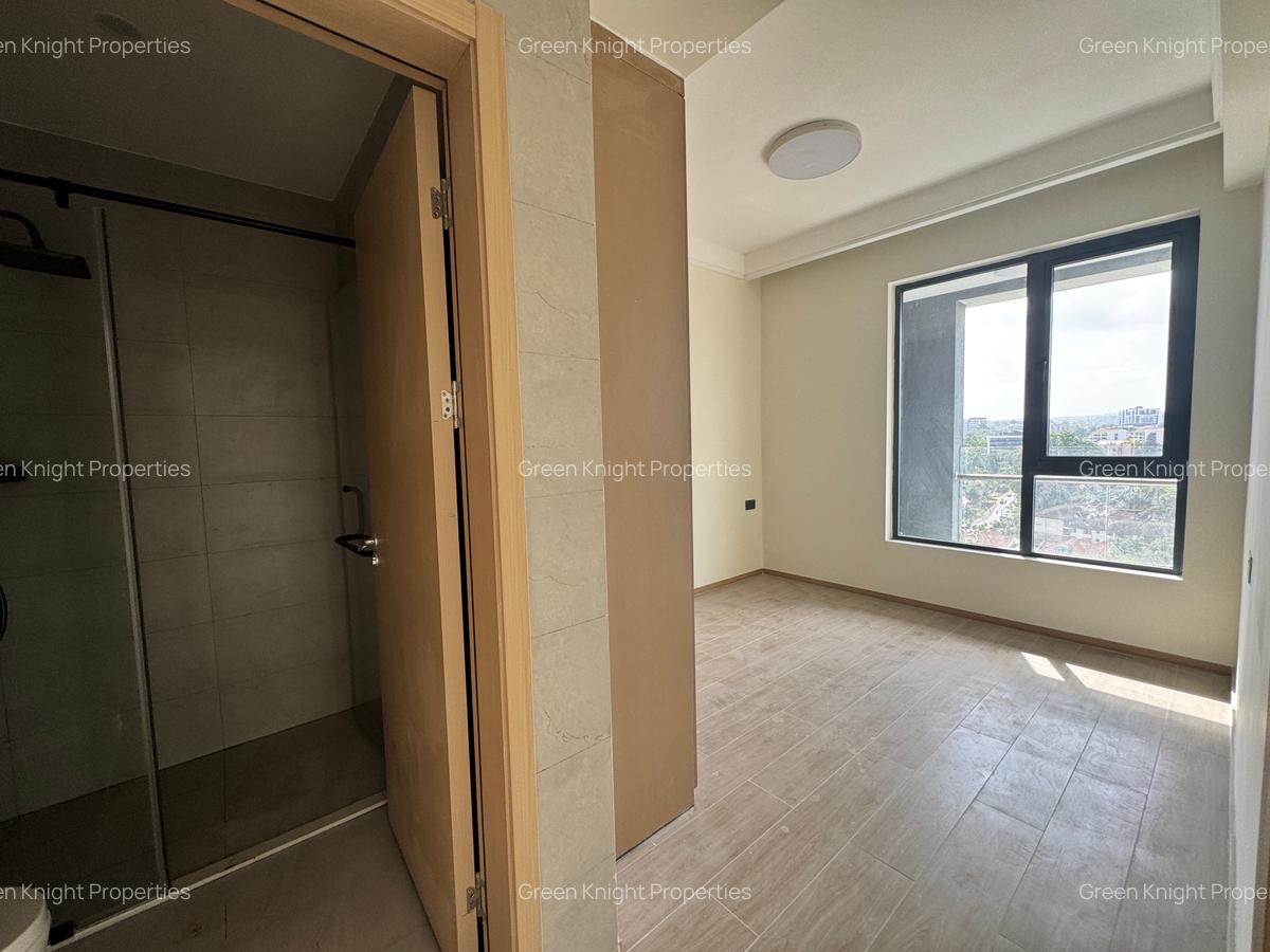 Serviced 1 Bed Apartment with En Suite in Riverside - 11