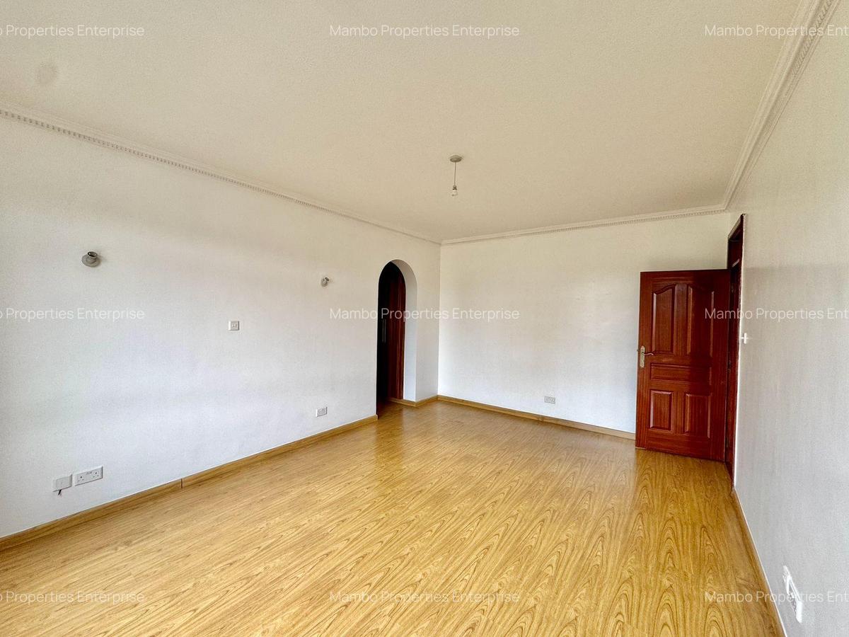 3 Bed Apartment with En Suite at School Lane. - 18