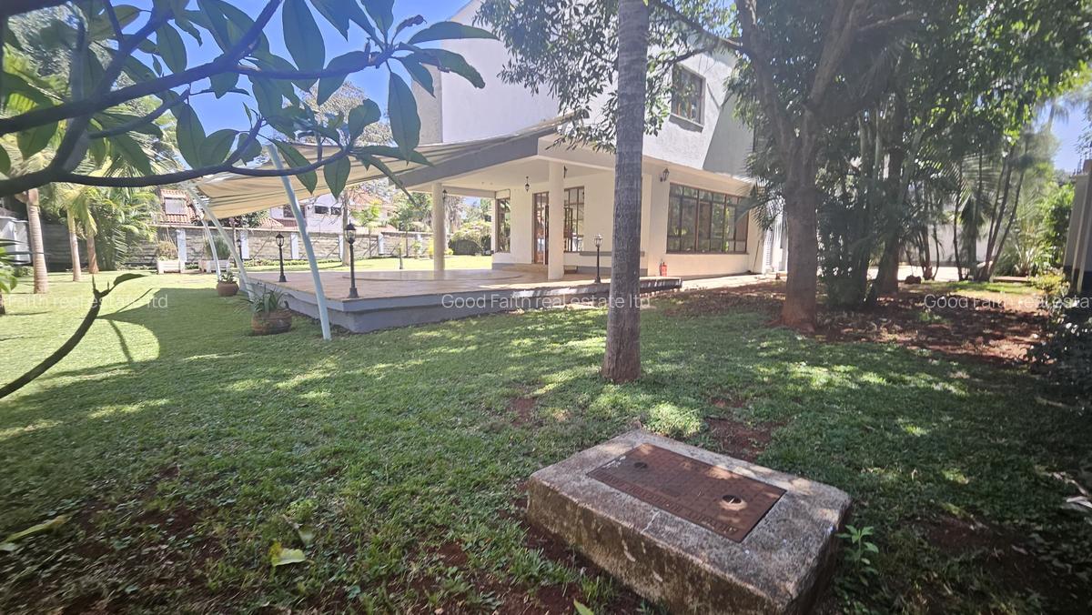 5 Bed House with En Suite in Runda - 19