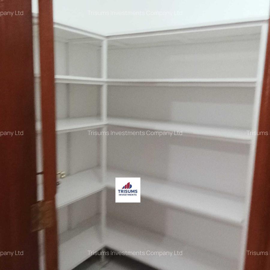 4 Bed Apartment with En Suite at Rhapta Road - 14