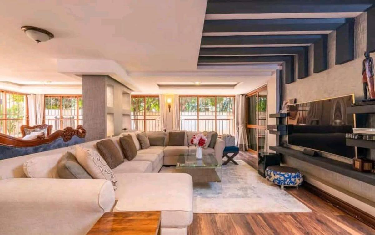 8 Bed House with En Suite at Kyuna - 2