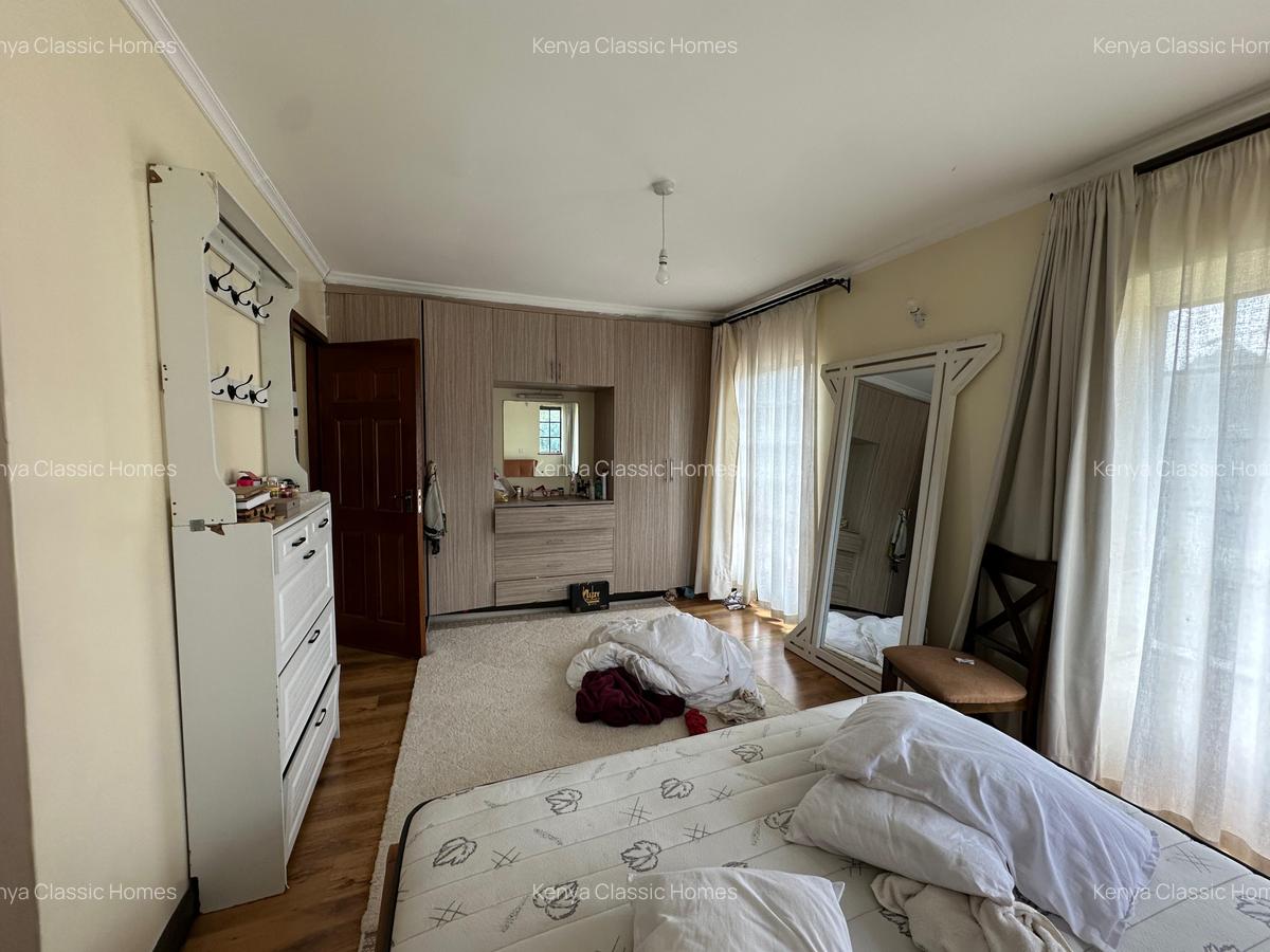 4 Bed House with En Suite at Redhill - 17