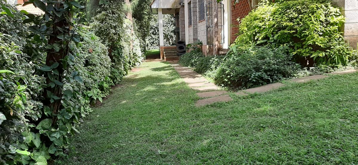 4 Bed Townhouse with En Suite in Lavington - 4