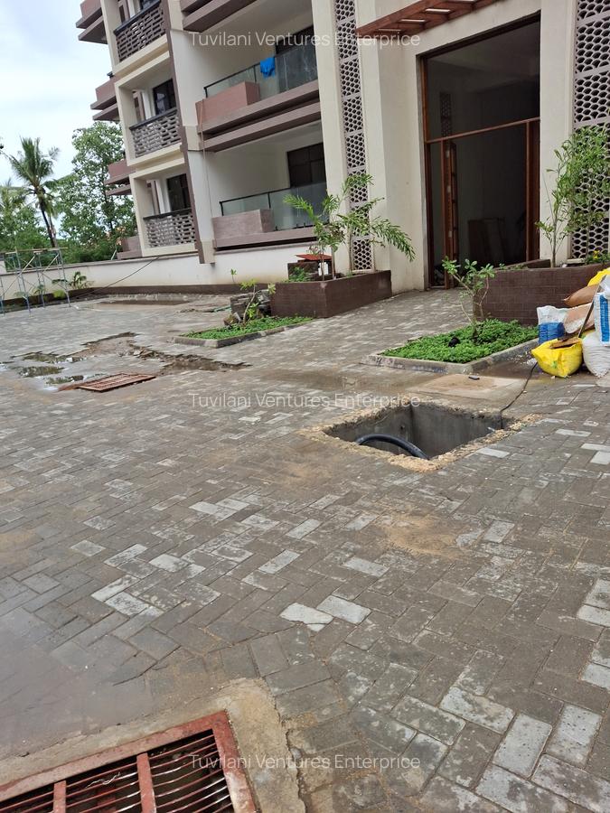 Serviced 3 Bed Apartment with En Suite at Nyali Mombasa - 10