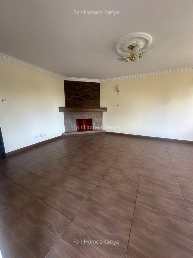 5 Bed Townhouse with En Suite at Convent Drive - 6