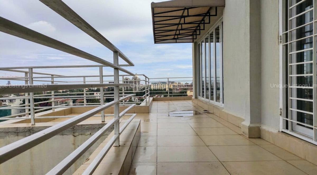 4 Bed Apartment with En Suite in Lavington - 13