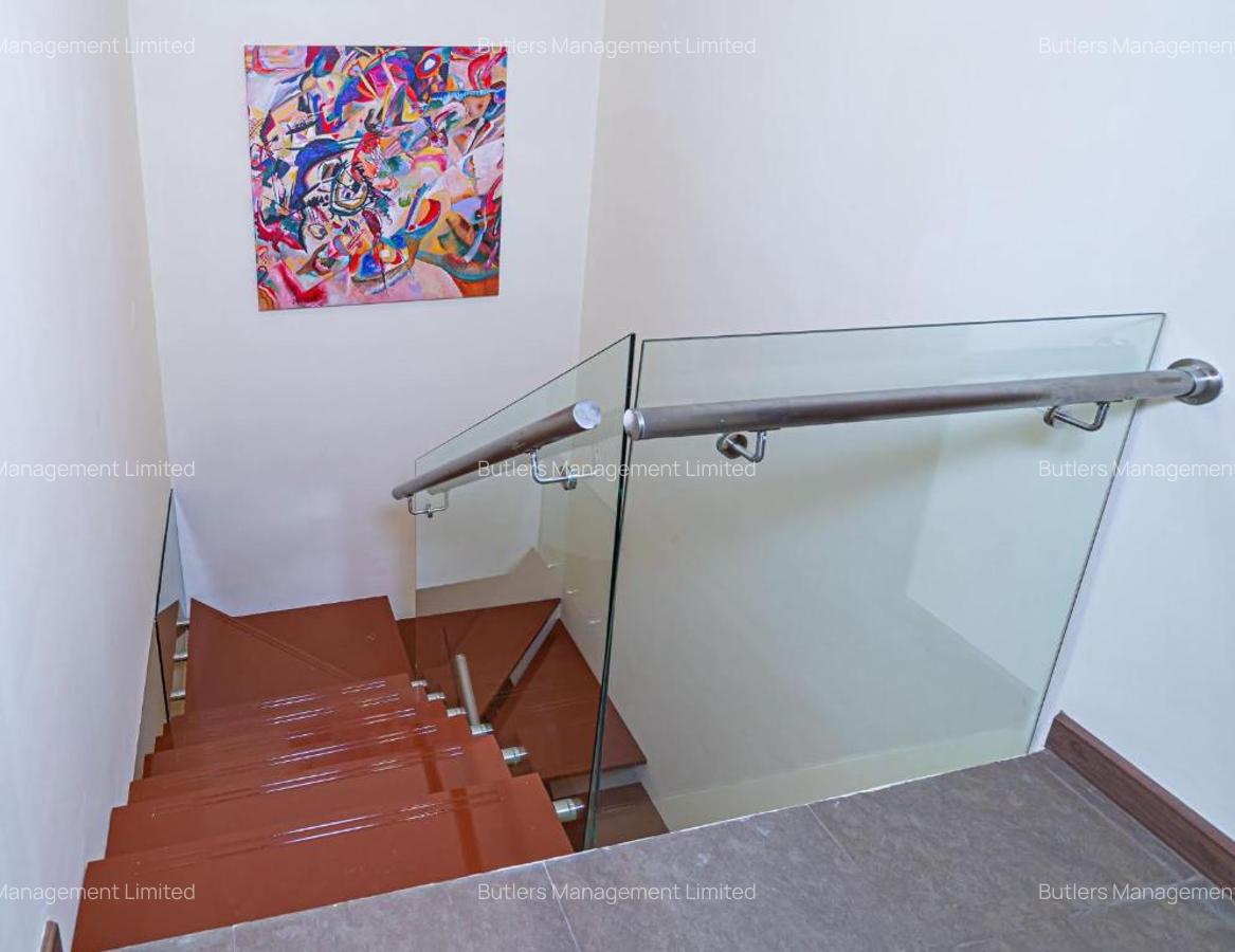 Serviced 2 Bed Apartment with En Suite in Spring Valley - 9