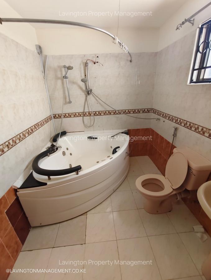 4 Bed Townhouse with En Suite at Lavington Green - 9
