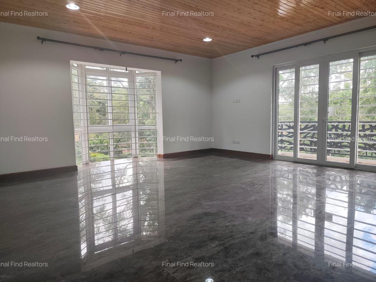 6 Bed Townhouse with Backup Generator in Rosslyn - 12