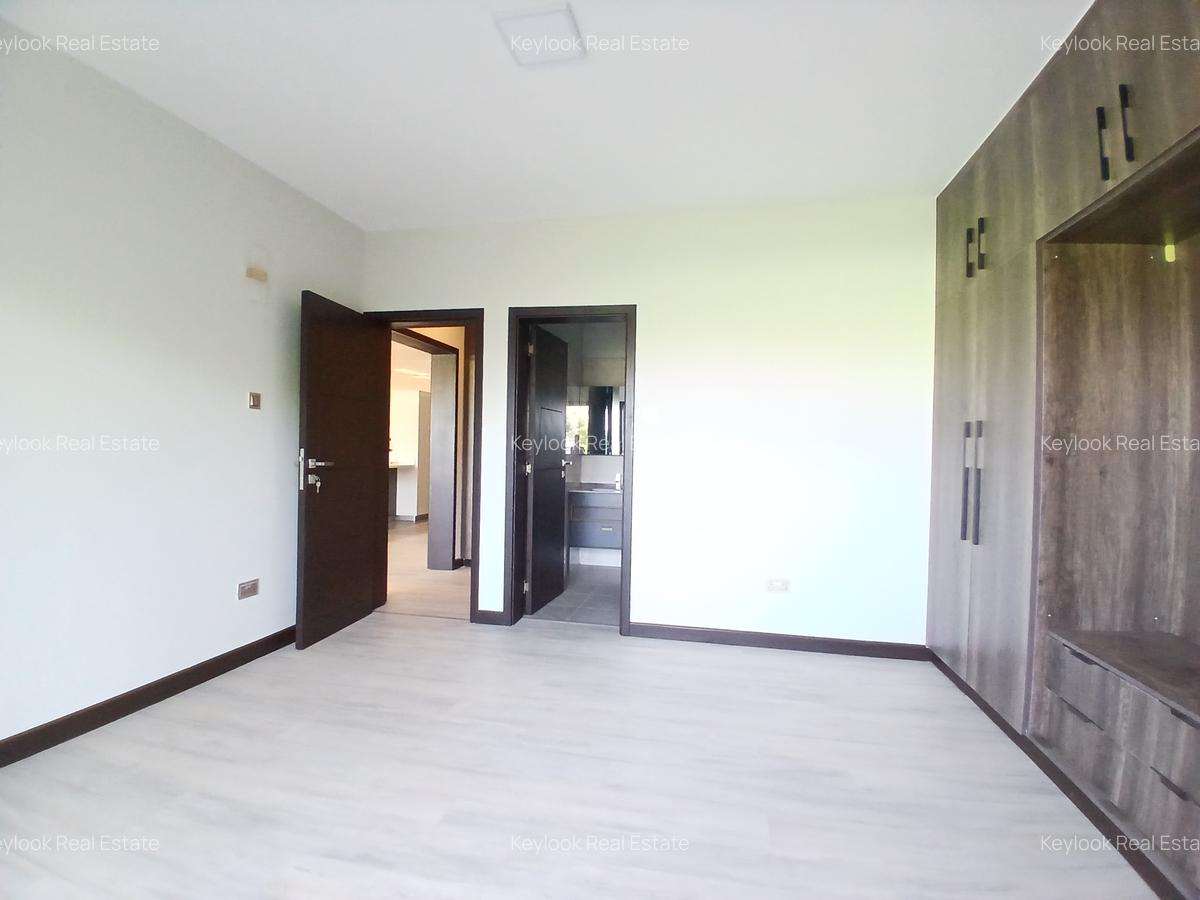 2 Bed Apartment with En Suite at Riverside Drive - 10