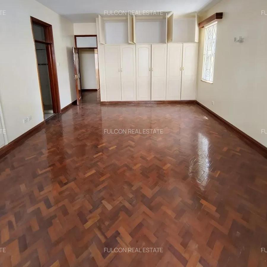 3 Bed Apartment with En Suite in Westlands Area - 11