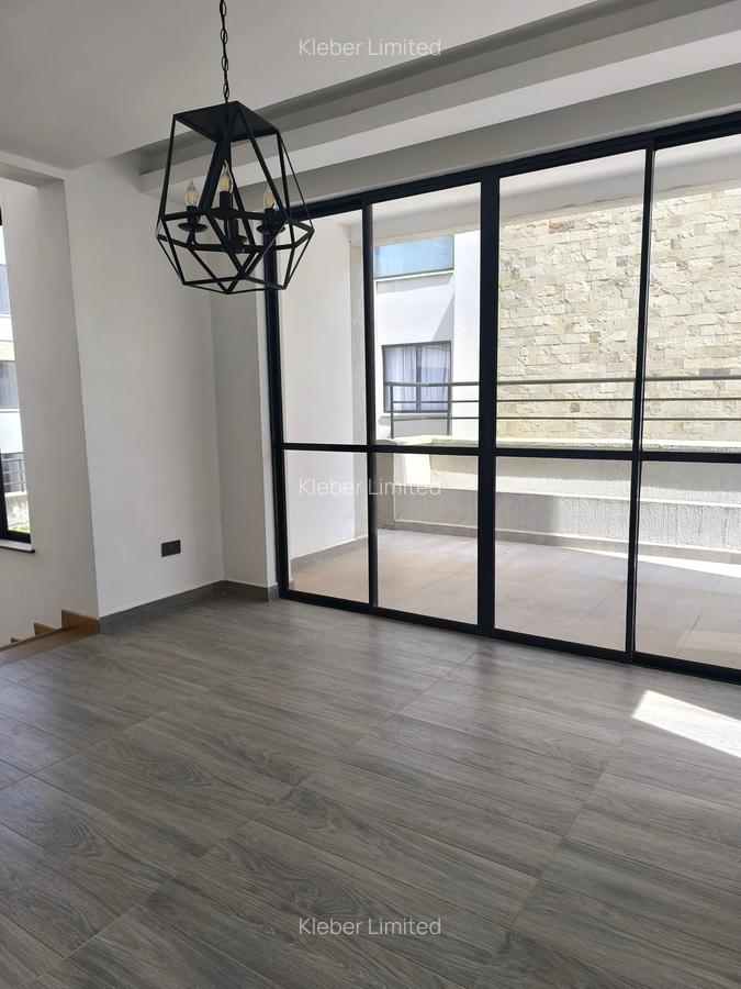 5 Bed Villa with En Suite in Lavington - 15