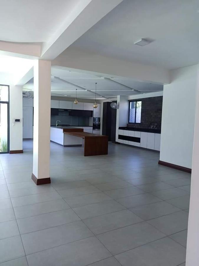 5 Bed Villa with En Suite at Nyali Mombasa - 18