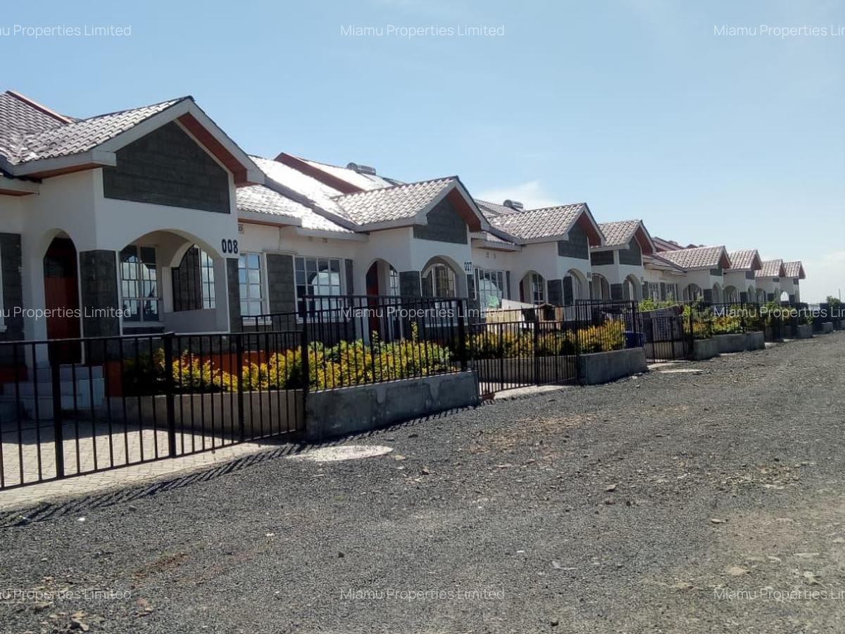 3 Bed House with En Suite at Malaa Town - 1