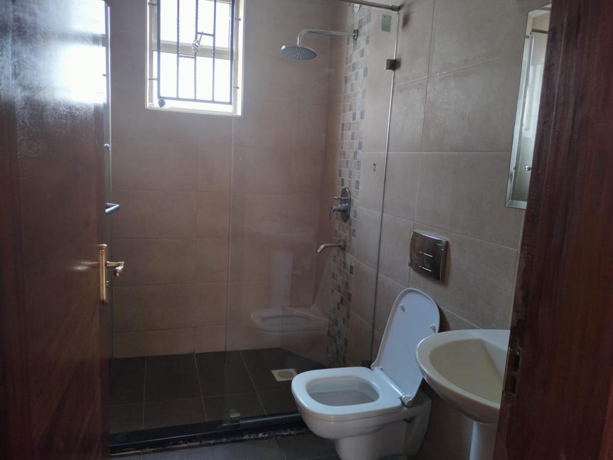 5 Bed Townhouse with En Suite at Off Peponi Road - 13