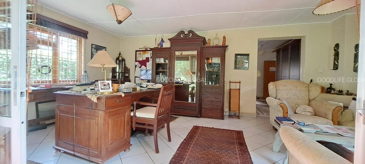 2 Bed House with En Suite at Rosslyn - 8