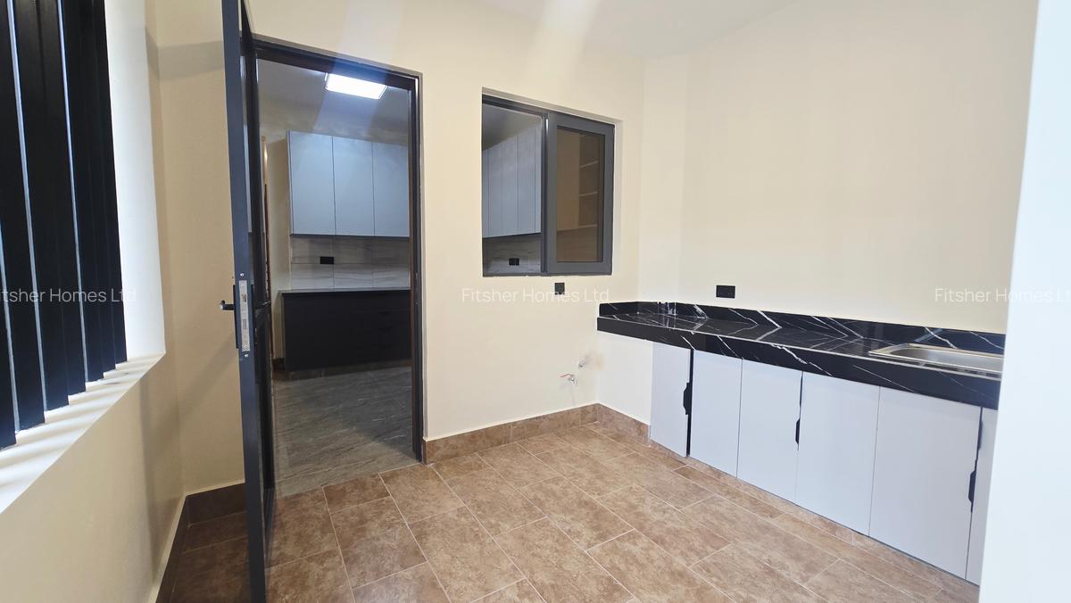 4 Bed Townhouse with En Suite in Redhill - 13