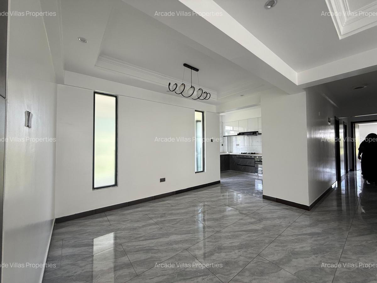 4 Bed Apartment with En Suite in Kileleshwa - 4