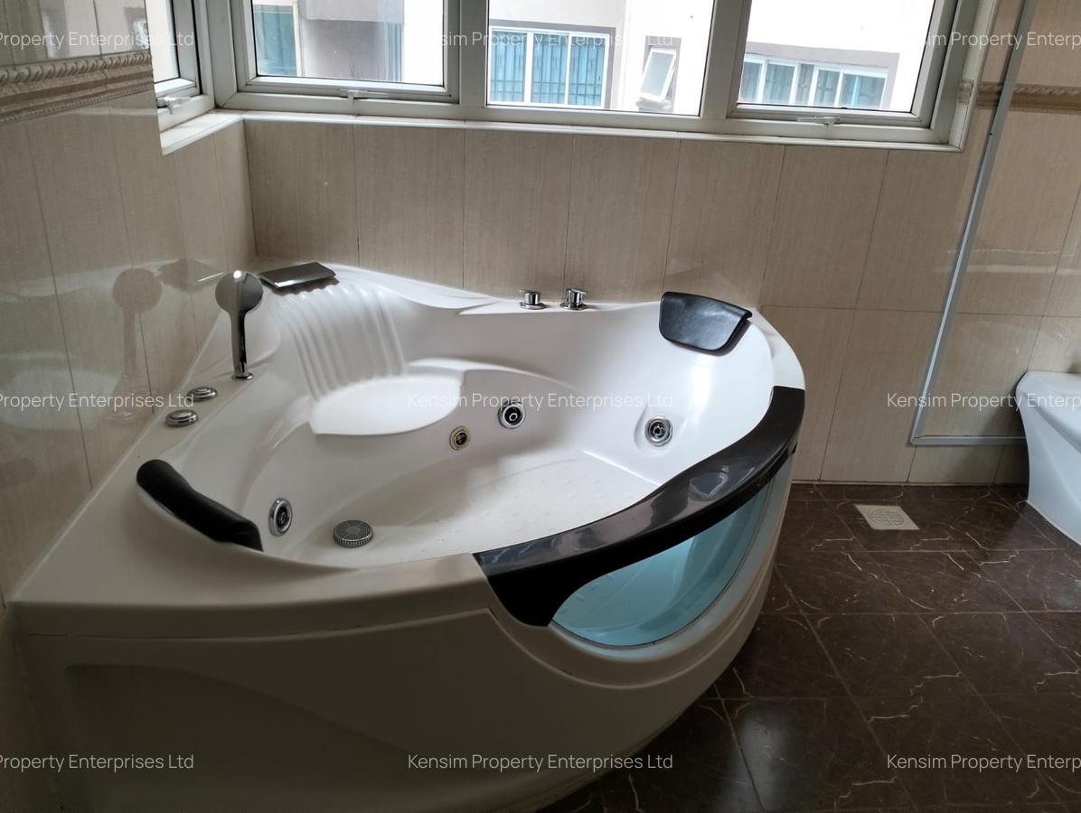 4 Bed Townhouse with En Suite in Riverside - 9