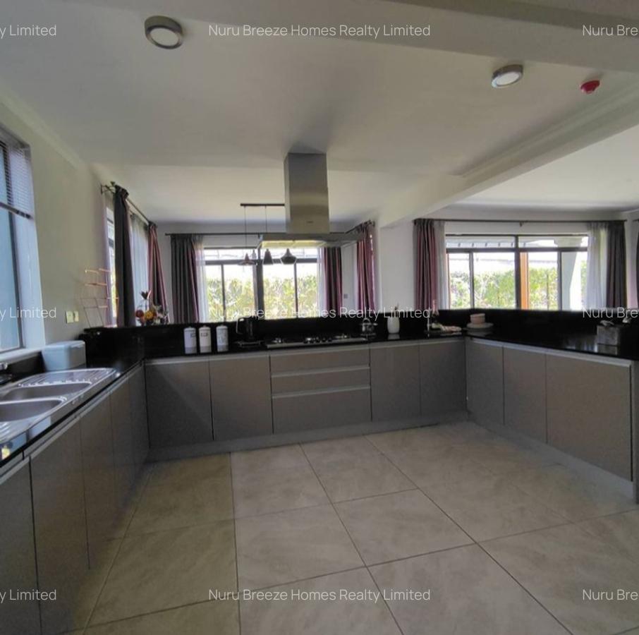 4 Bed Townhouse with En Suite in Kiambu Road - 11