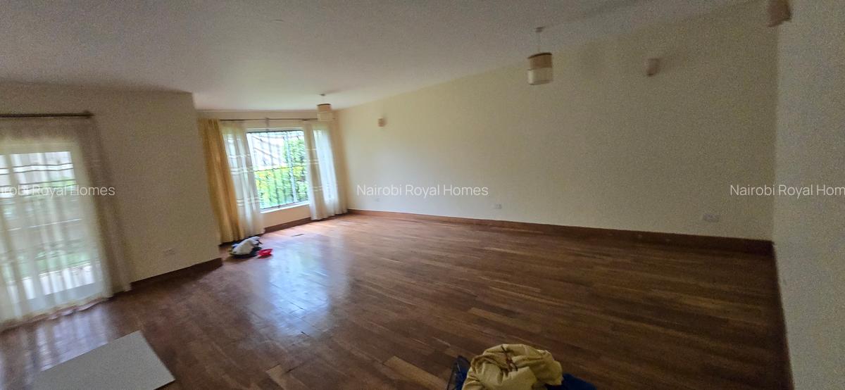 5 Bed Townhouse with En Suite at Spring Valley - 13