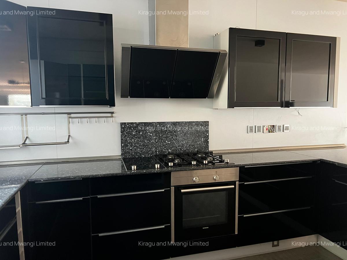 3 Bed House with En Suite at Riverside Pearl - 7