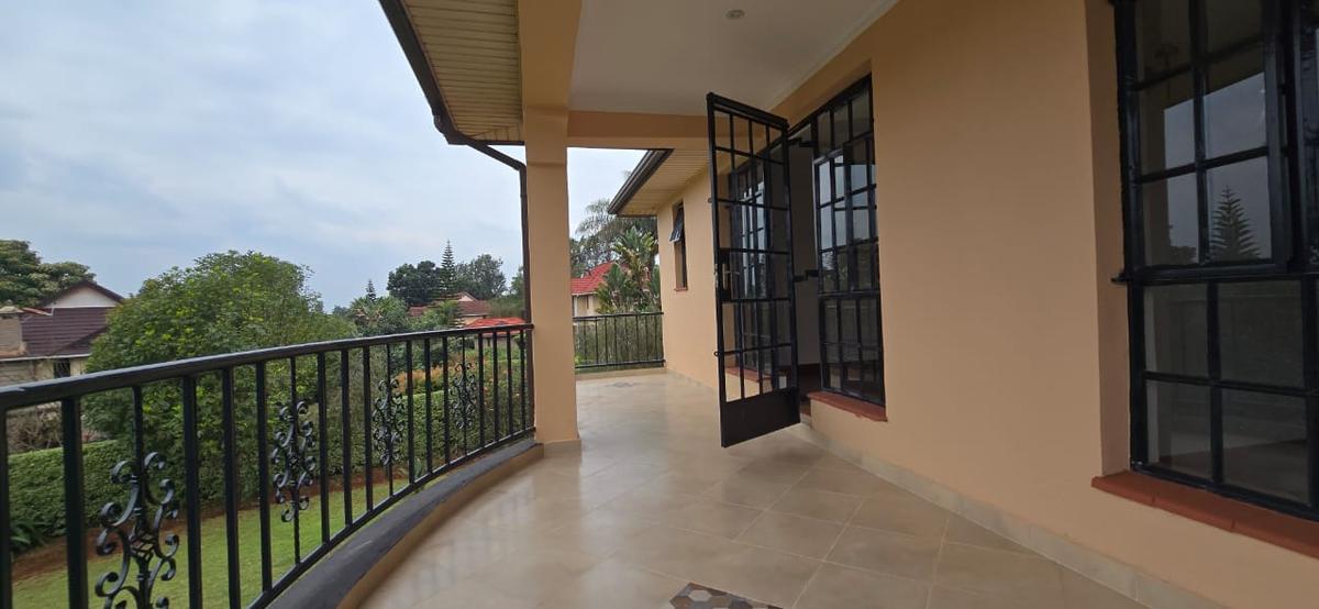 4 Bed House with En Suite in Runda - 18