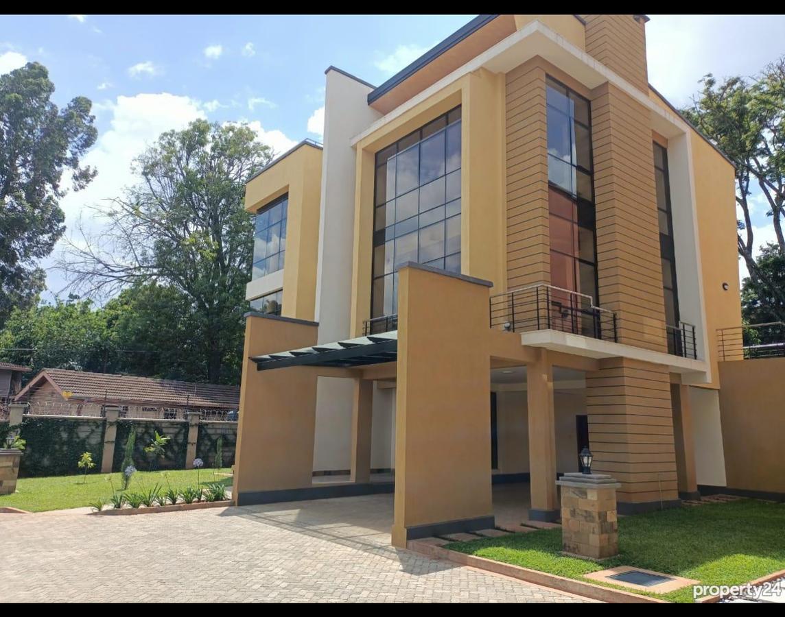 5 Bed Townhouse with Staff Quarters in Lavington - 2