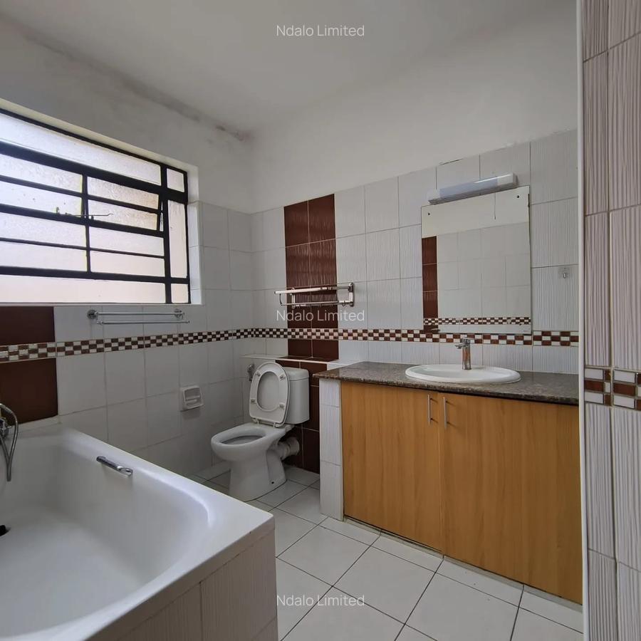3 Bed Apartment with En Suite at Kilimani - 14