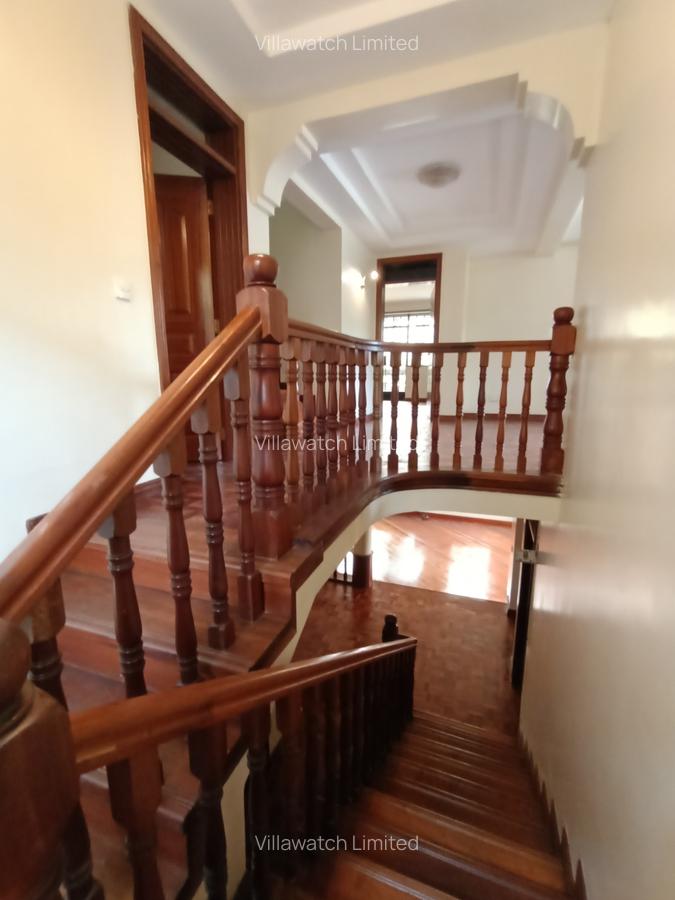 5 Bed Townhouse with En Suite in Lavington - 9