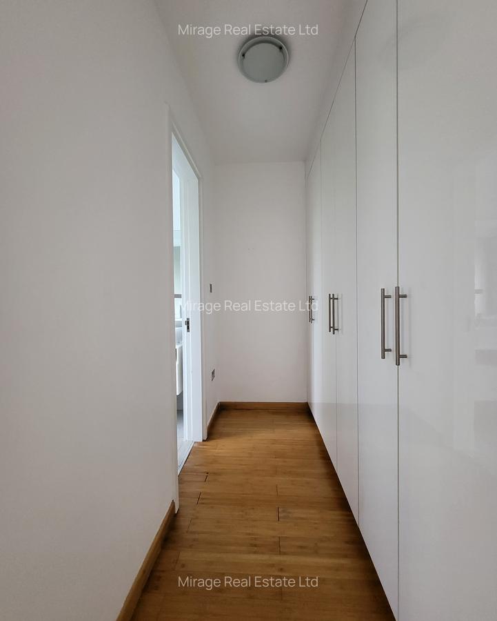 2 Bed Apartment with En Suite in Garden Estate - 18