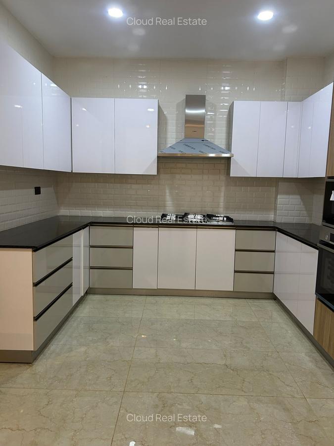 4 Bed Apartment with Staff Quarters in Westlands Area - 6