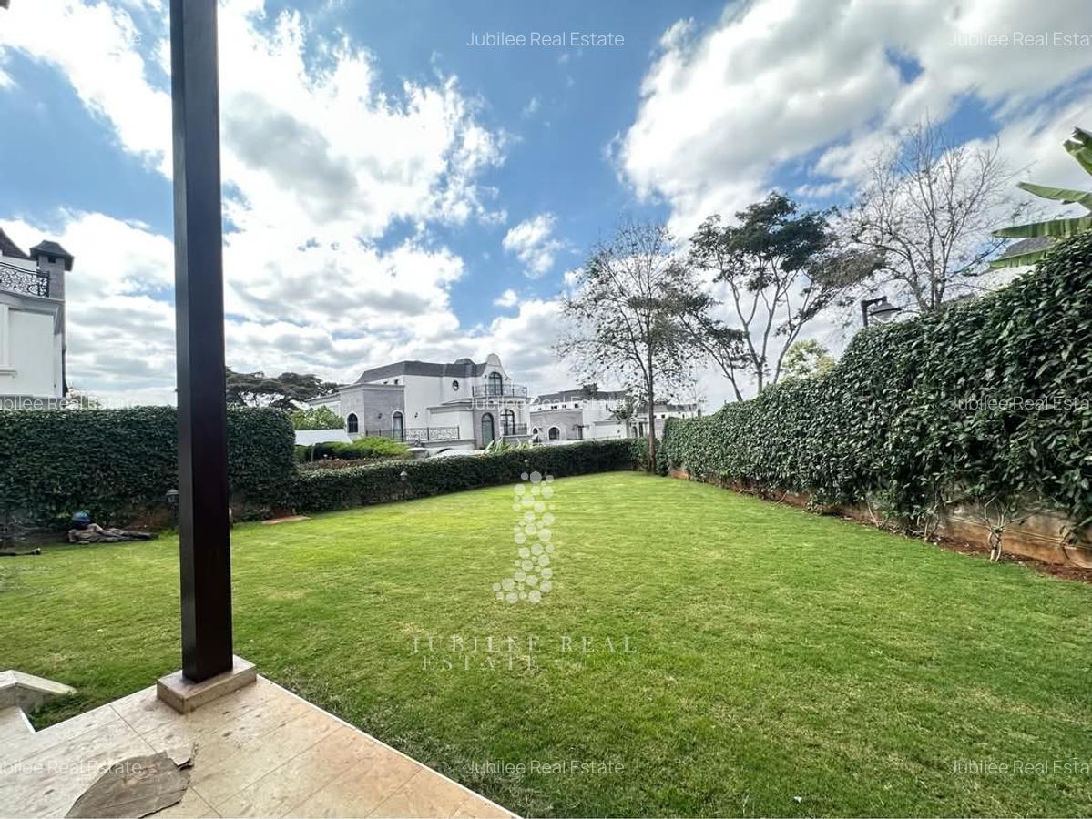 5 Bed Villa with En Suite in Loresho - 3