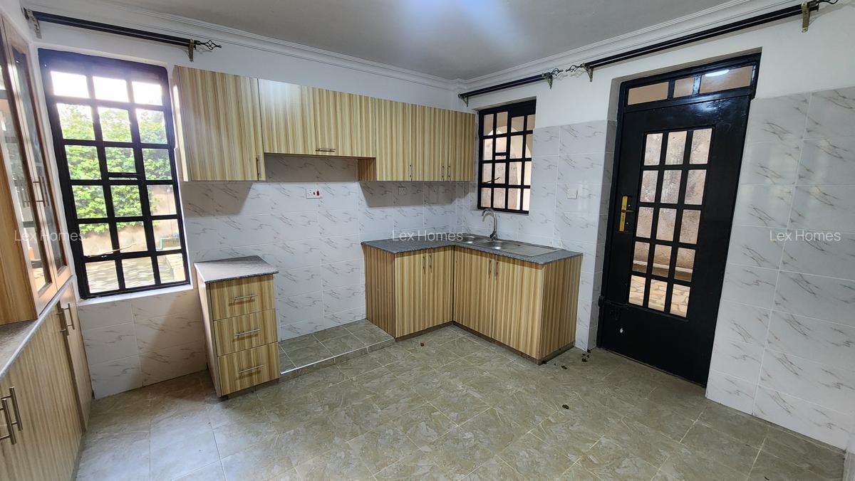 3 Bed House with En Suite at Rimpa - 7