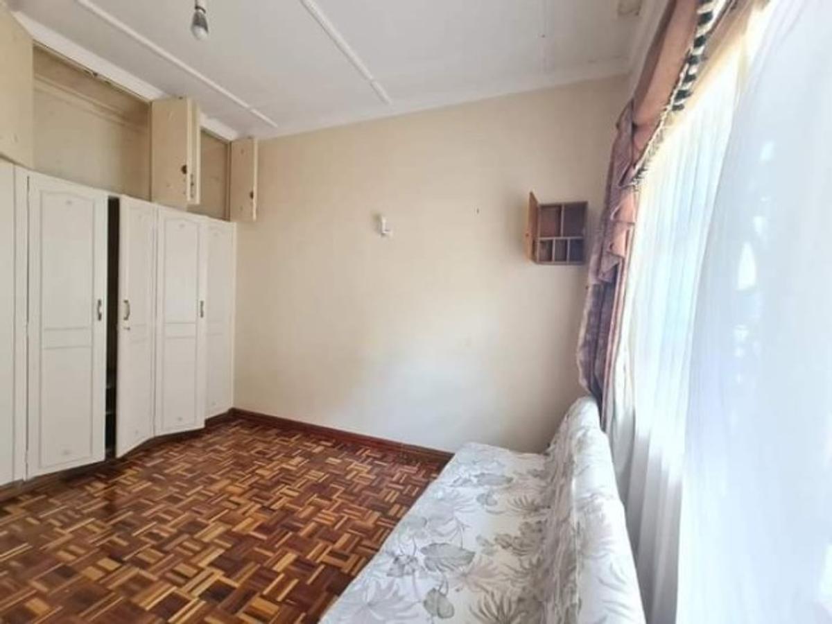 4 Bed House with En Suite in Spring Valley - 8