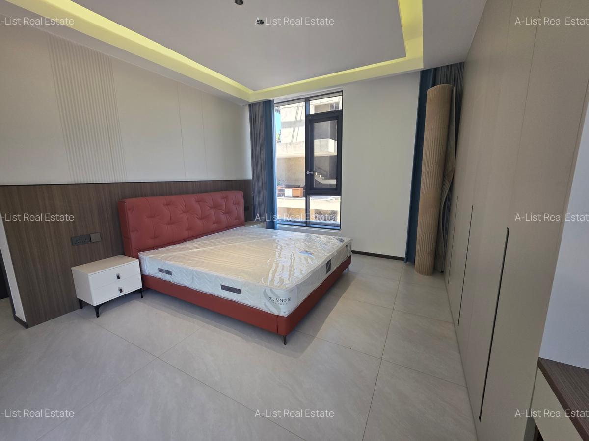 5 Bed Villa with En Suite at Jacaranda Avenue - 12