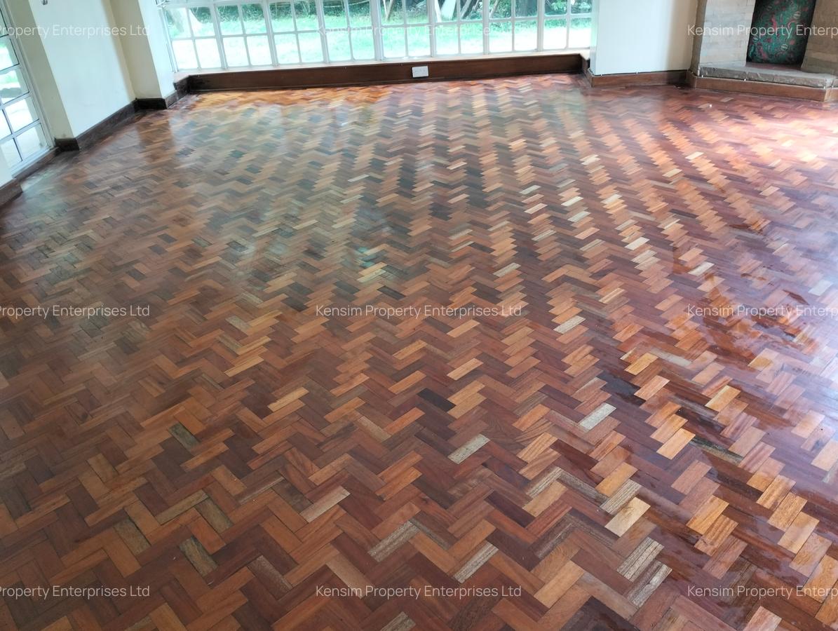 5 Bed Townhouse with En Suite in Lavington - 7