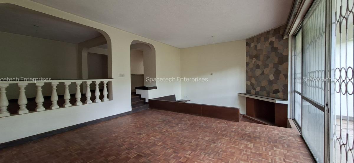 4 Bed Townhouse with En Suite in Spring Valley - 7