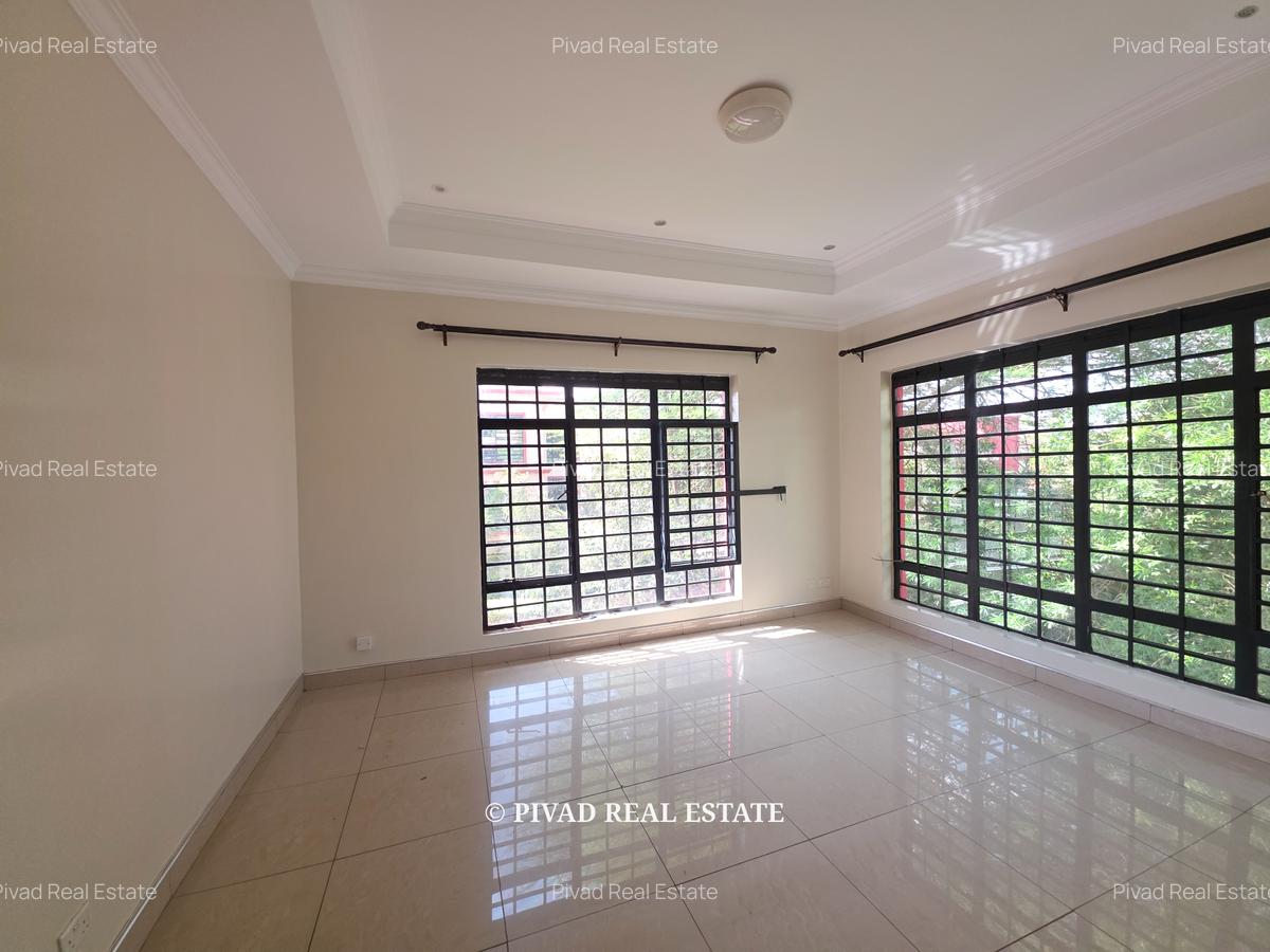4 Bed Townhouse with Garden in Runda - 6