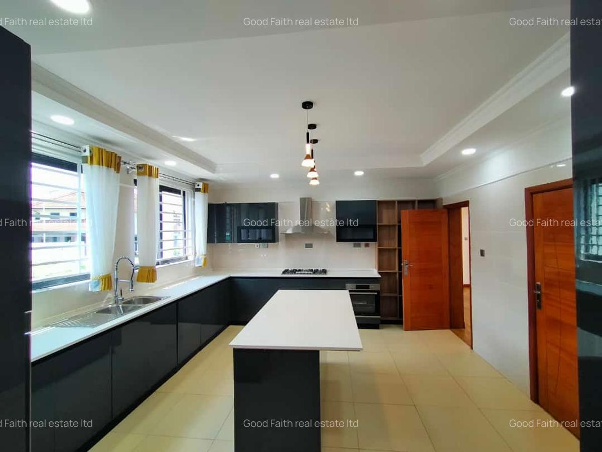 4 Bed Townhouse with En Suite in Kiambu Road - 6