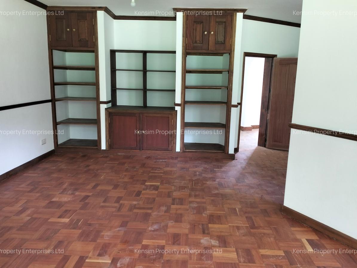 5 Bed House with En Suite in Kitisuru - 17