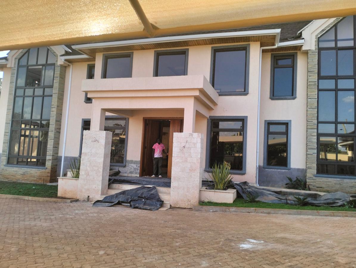 5 Bed House with En Suite in Runda - 6