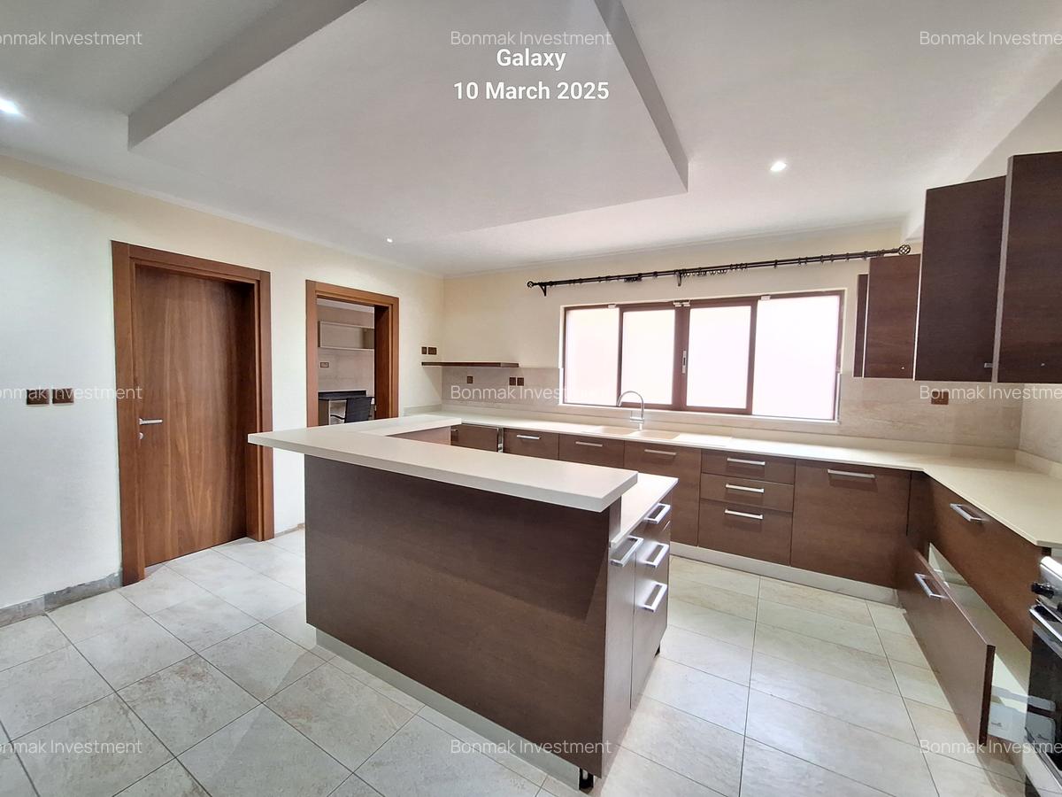 4 Bed Townhouse with En Suite at Convent Drive - 9